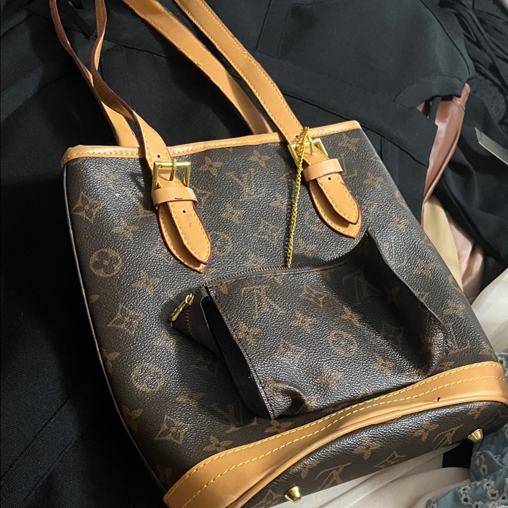 Y2K Monogram Bucket Bag EUC